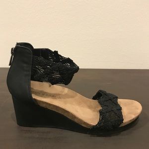 Lucky Brand Kaydyn Wedge Sandal